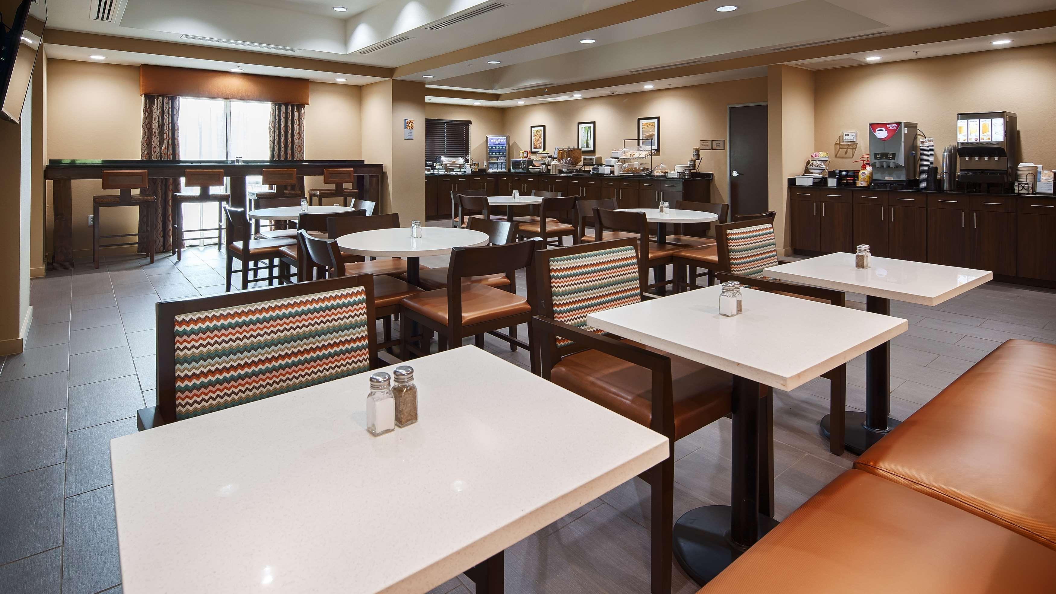 Best Western Plus Elmendorf Hotel San Antonio Hotel Exterior foto